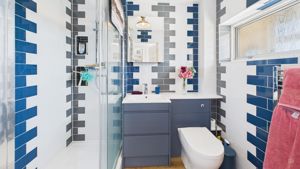 Photo 1- click for photo gallery